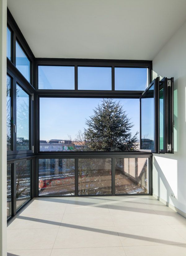 Reis Cam Balkon