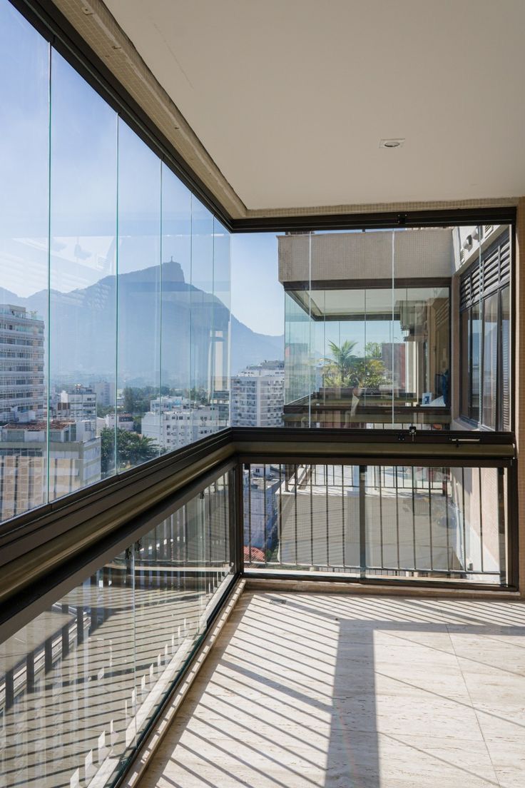 Reis Cam Balkon