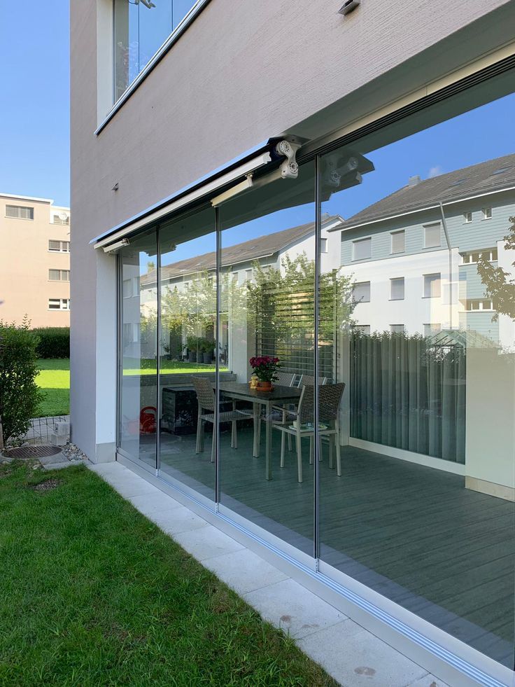 Reis Cam Balkon